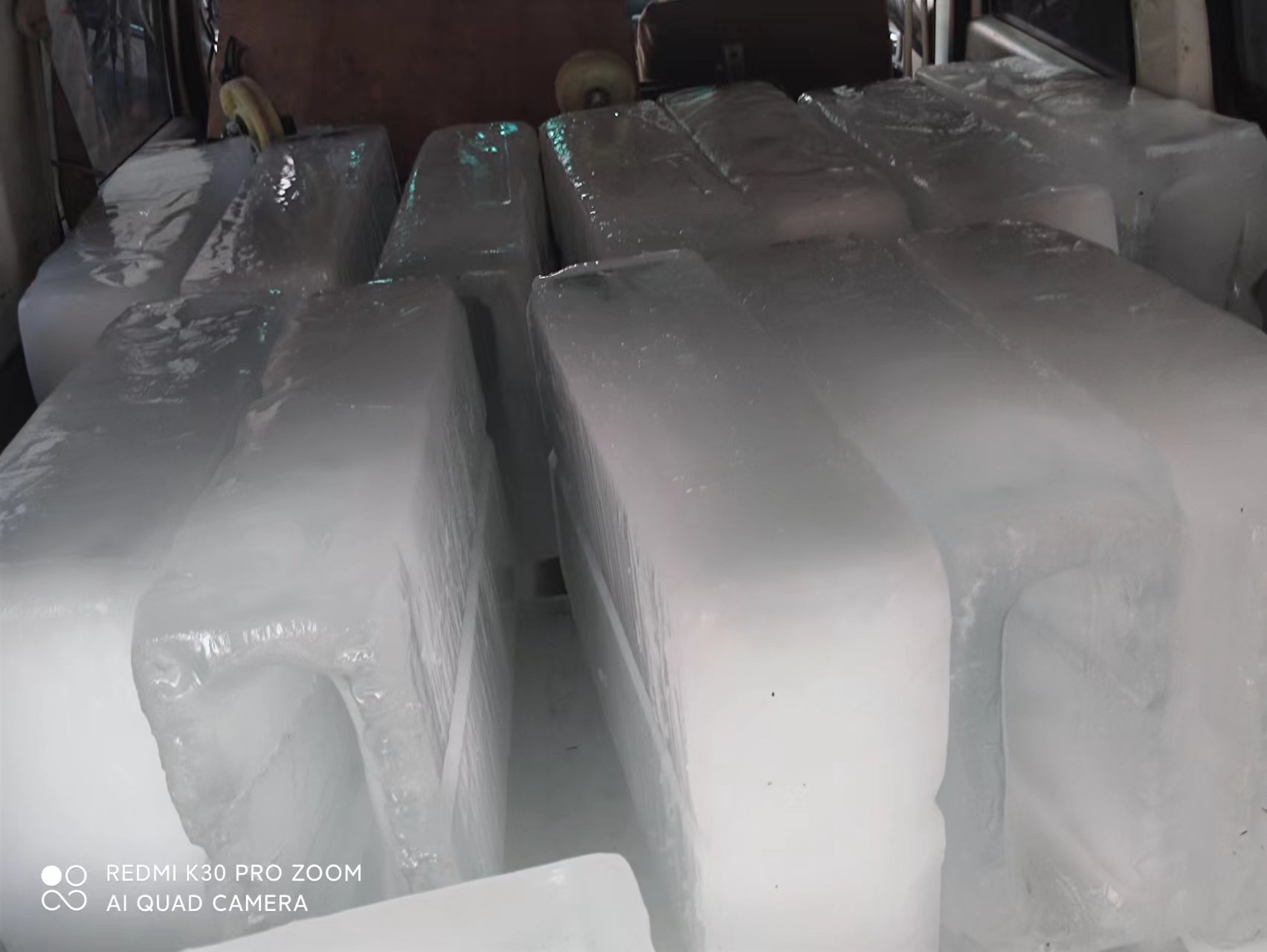 工業(yè)冰塊如何成為杭州車間降溫的必需品？